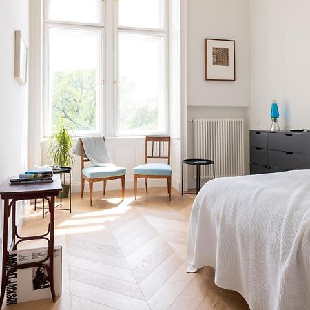 Stunning Apartment In City Center Viena Exterior foto