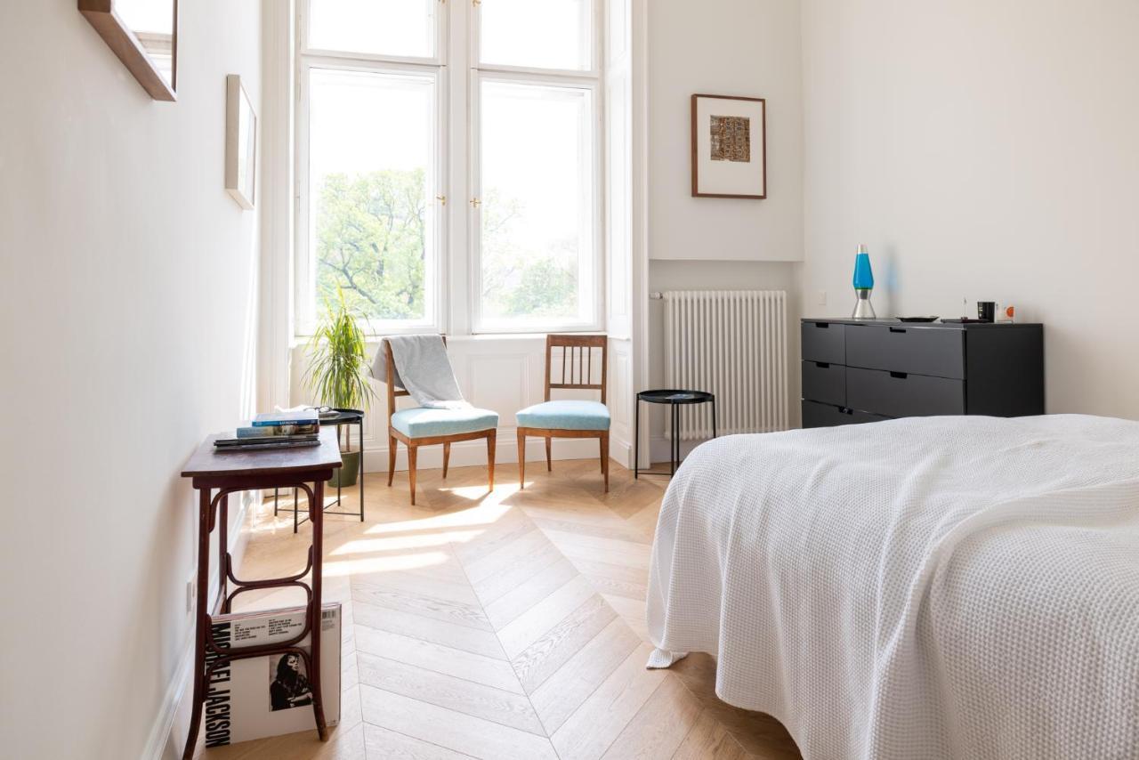 Stunning Apartment In City Center Viena Exterior foto