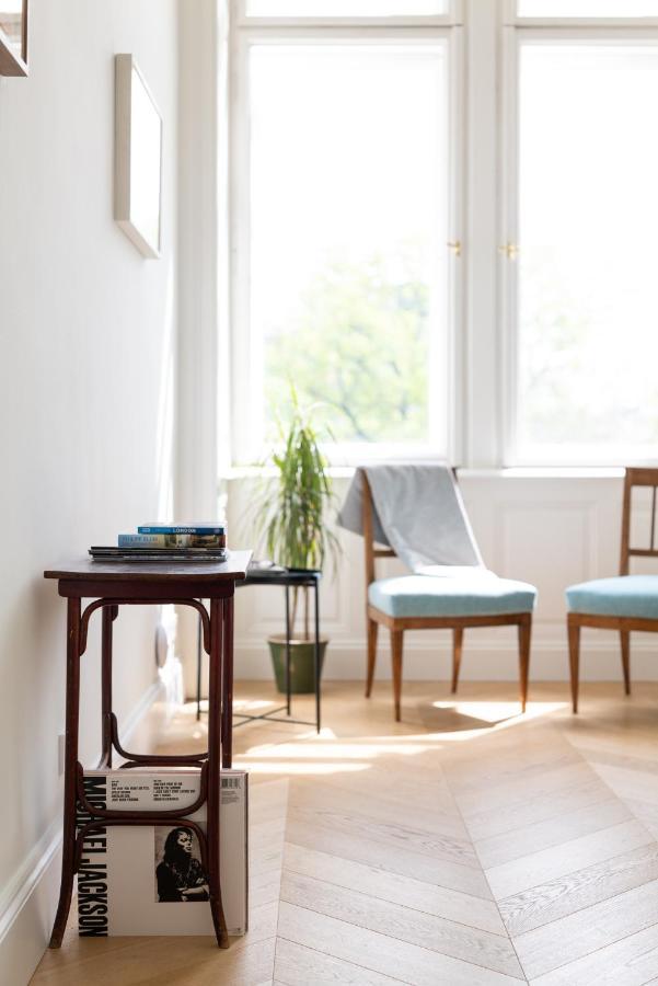 Stunning Apartment In City Center Viena Exterior foto